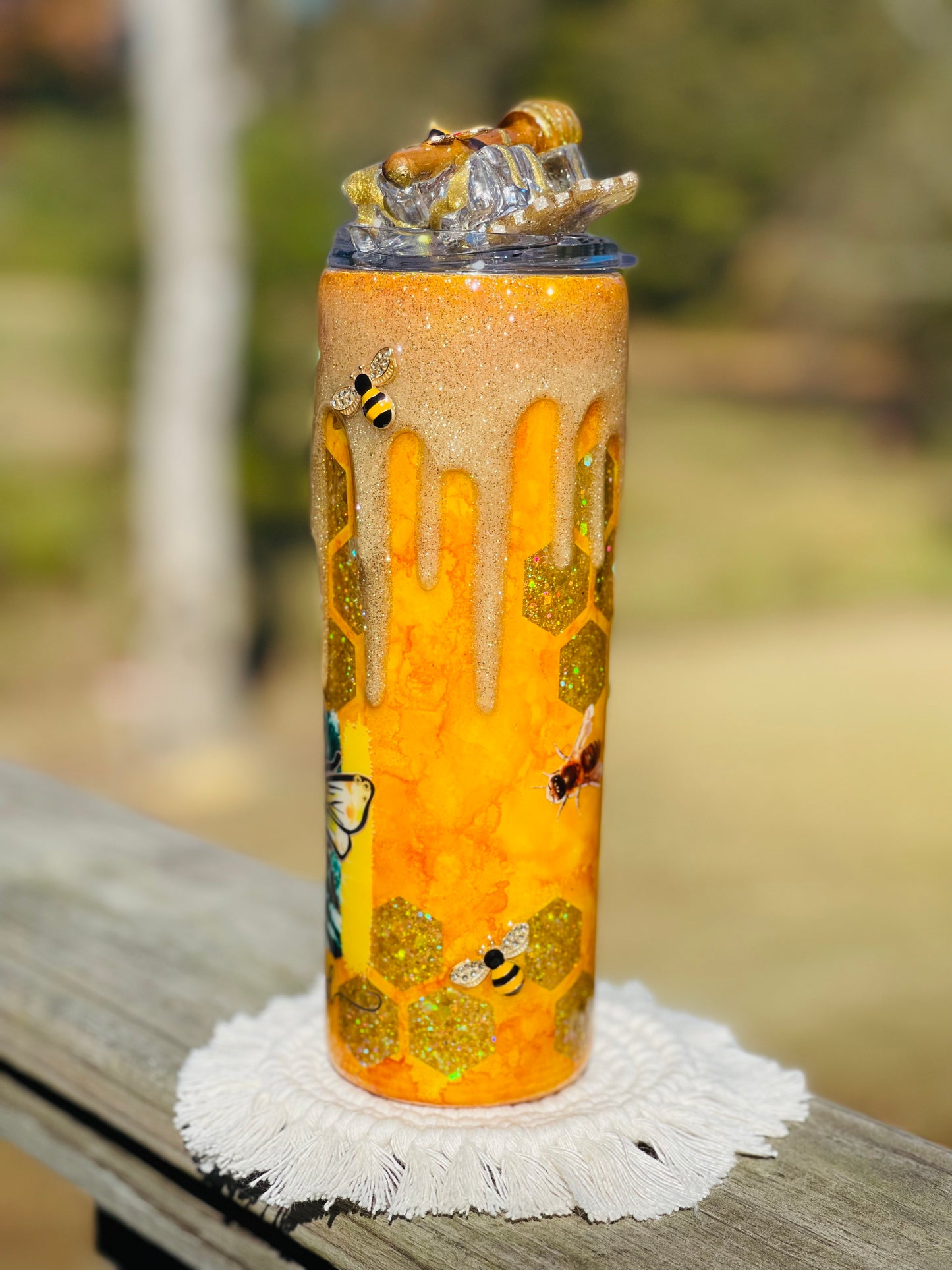 "Bee Kind" 20 ounce tumbler with embellished topper lid